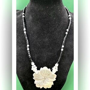 Vintage Lee Sands Mother of Pearl Carved Floral Pendant Necklace